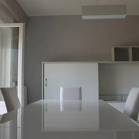 President Apartment *